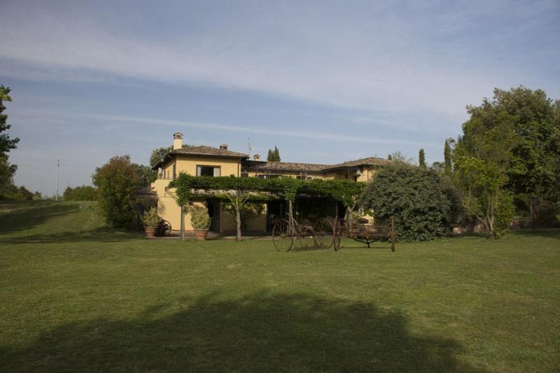 Agriturismo Scuderie Della Contea Sutri Ngoại thất bức ảnh