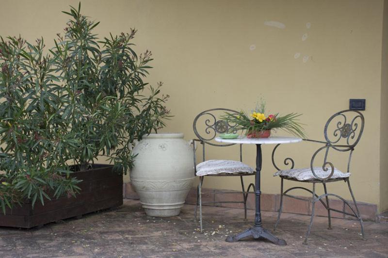 Agriturismo Scuderie Della Contea Sutri Ngoại thất bức ảnh